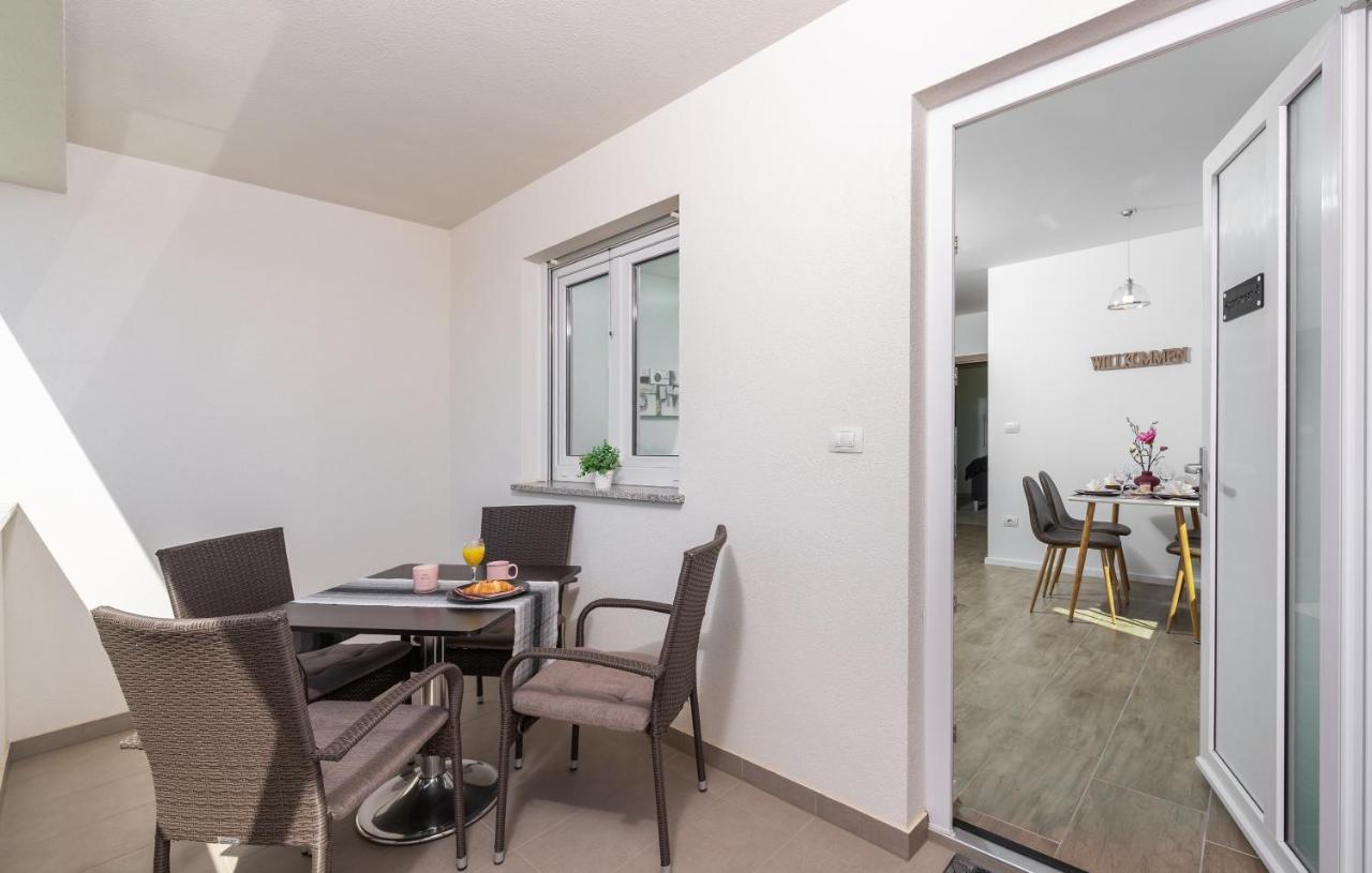 Apartments Amore Fazana Exterior photo